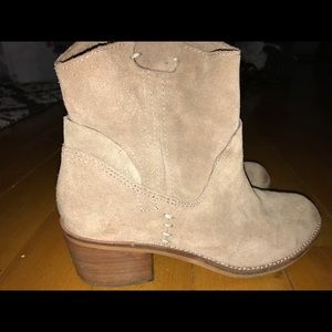 Dolce vita tan booties